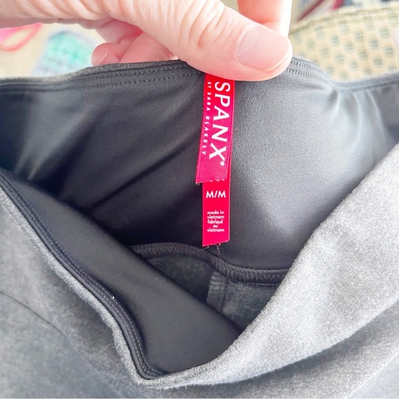 Spanx Leggings Women's Medium Ankle Length Ponte Charcoal Gray Side Slit NWT - Picture 7 of 10